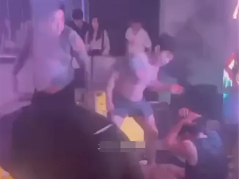 Một người tử vong, một người nguy kịch sau vụ ẩu đả của nhóm người Hàn Quốc ở quận 1, TP.HCM