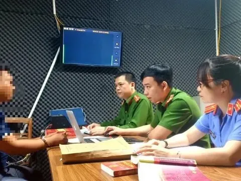 Chủ quán cà phê bắt tay cơ sở xông hơi, tắm thảo dược cắt phế 50% của gái bán dâm
