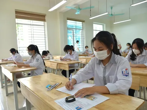 Phương án tuyển sinh lớp 10 từ năm học 2025: Địa phương lựa chọn môn thứ 3