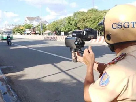 Quy định mới nhất về mức phạt đối với xe chạy chậm từ 1/1/2025