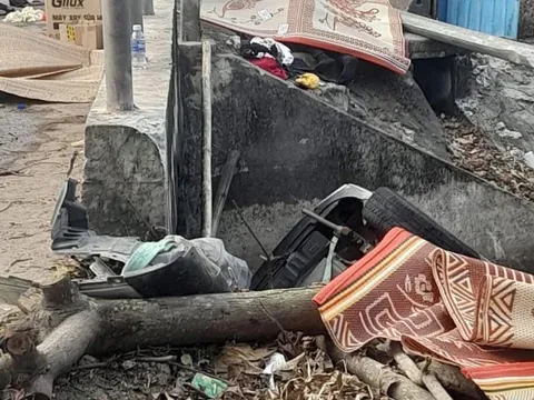 Clip: Xót xa khoảnh khắc xe ô tô lao xuống sông ở Nam Định, khiến 7 người tử vong