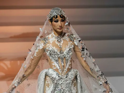 Hoàng Thùy diện đầm cưới xuyên thấu, kiêu hãnh sắm vai cô dâu thập niên 1920