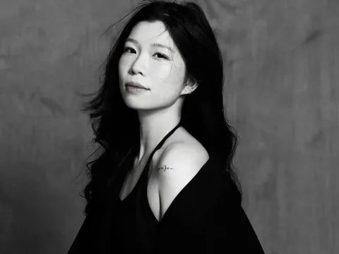 NTK GenZ Việt gây nức lòng giới mộ điệu với BST công sở tại New York Fashion Week