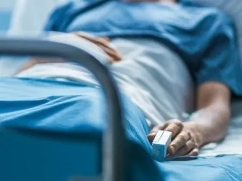 Uống “thuốc xả nước” để giảm cân, cô gái 28 tuổi suy thận như người 80: 1 viên bay 3kg sau 24 giờ và cái giá quá đắt