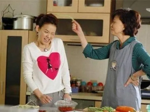 Không đánh vẫn phạm luật: Lăng mạ người thân bị coi là bạo lực gia đình, cụ thể ra sao?