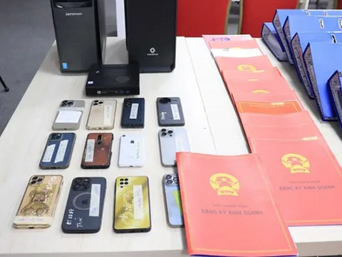 Bắt kế toán Hà Thị Thương và Trần Thị Phương Loan