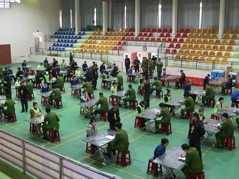 Công an Việt Nam phối hợp quốc tế đột kích tòa nhà tại Campuchia, triệt phá ổ nhóm lừa đảo qua "app tình cảm", di lý 68 đối tượng về Việt Nam