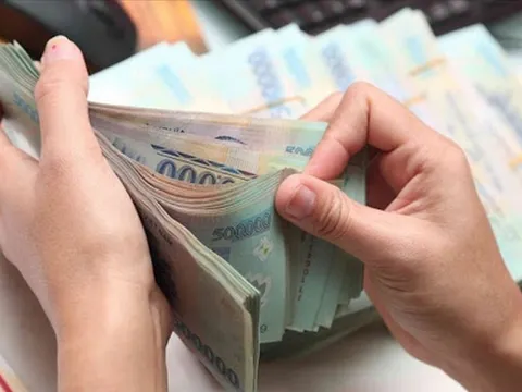 Quốc hội “chốt” tăng tốc cải cách tiền lương: CBCCVC, LLVT sắp được trả lương theo vị trí việc làm, cụ thể ra sao?