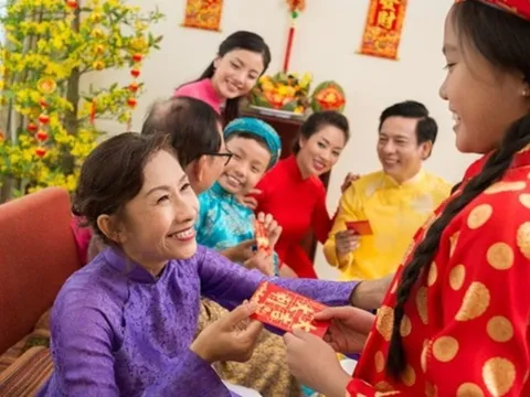 Lì xì mỗi cháu 50.000 đồng, đến tối đếm bao lì xì của con tôi trăn trở suốt mấy ngày Tết