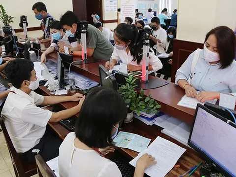 Cắt 25% phụ cấp công vụ từ tháng tiếp theo của LLVT và CBCC từ Trung ương đến cấp xã tại Nghị định 34 trong trường hợp nào?