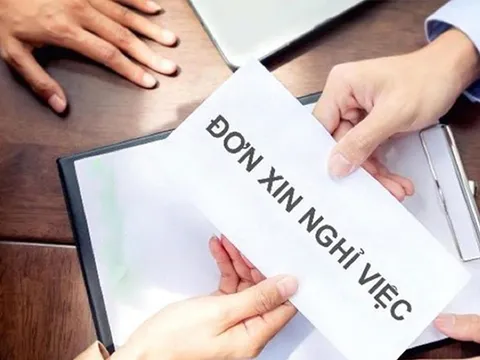 Người lao động thông báo trước khi nghỉ việc bằng văn bản hay lời nói?