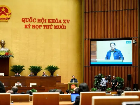 Tin vui: Thủ tướng ban hành thêm 1 chỉ đạo mới về cải cách tiền lương, thưởng, đãi ngộ cho cán bộ công viên chức