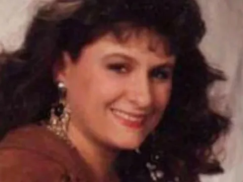 Đi mua sắm rồi “biến mất” bí ẩn suốt 24 năm, người mẹ bất ngờ được tìm thấy còn sống: Con gái nói một câu gây nghẹn