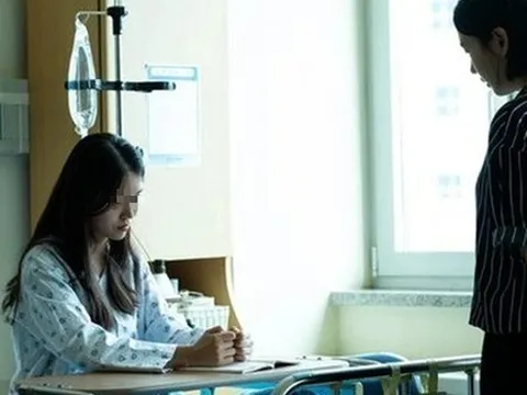 Bi kịch từ vết máu lạ trên chiếc quần nhỏ của thiếu nữ 18 tuổi