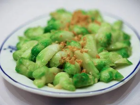 Loại rau nhìn như bắp cải “biến thể”, sau Tết dân thành phố lùng mua vì lý do bất ngờ