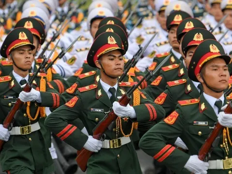 Quy định mới của Bộ Quốc phòng: Sĩ quan có thể nhận thưởng gấp 8 lần lương cơ sở, cụ thể ra sao?