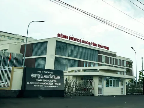 Camera an ninh hé lộ manh mối vụ nổ tại Bệnh viện Đa khoa Trà Vinh, 5 bệnh nhân hoảng loạn