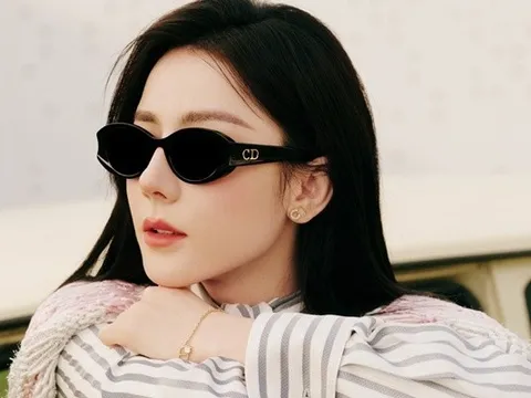 Mắc kẹt ở Dubai, Địch Lệ Nhiệt Ba đánh rơi cơ hội tỏa sáng trên thảm đỏ quốc tế khiến fan xót xa