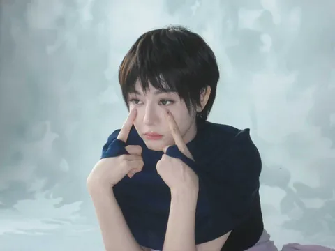 Vừa thoát nạn tại Dubai, Địch Lệ Nhiệt Ba lên tiếng xoa dịu nhưng fan vẫn quyết "làm loạn" đòi rời công ty