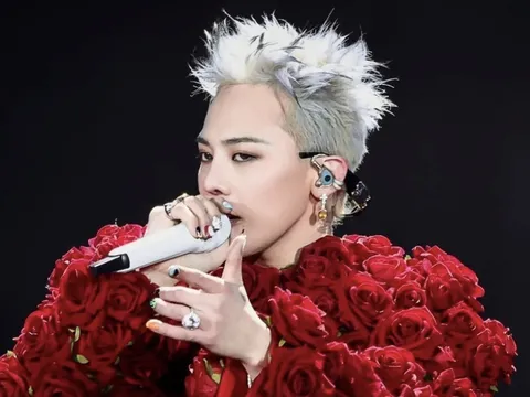 Rời xa hào quang, G-Dragon gây sốc với thái độ khi đối diện với mẹ ruột trong hậu trường