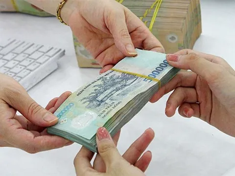 Cán bộ công chức được nhận chính xác 10.530.000 đồng tiền thưởng (tương đương 4,5 lần mức lương cơ sở) khi thuộc trường hợp nào theo Nghị định 152?