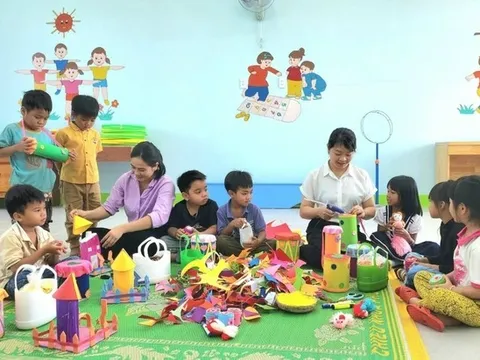 Tin vui cho giáo viên: Đề xuất công thức tính lương mới, thêm hệ số đặc thù, thu nhập có thể tăng mạnh