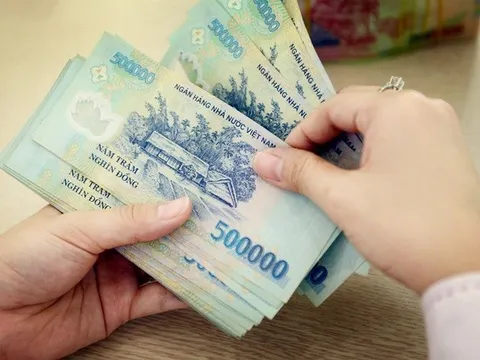 Thủ tướng yêu cầu khẩn trương điều chỉnh lương hưu, lương cơ sở trong tháng 3/2026 theo Kết luận 206-KL/TW đối với Khu vực công ra sao?