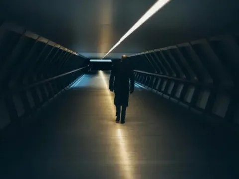 Giới siêu giàu âm thầm xây hầm trú ẩn dưới lòng đất, có cả Bill Gates và Mark Zuckerberg?