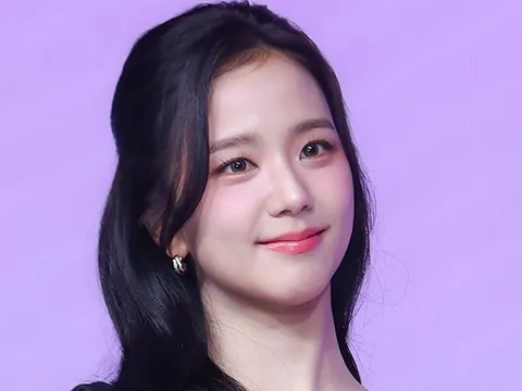 Jisoo (BLACKPINK) tiến thẳng tới Cannes: Nhận đặc quyền "vô tiền khoáng hậu" trên thảm hồng