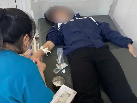 Nữ sinh lớp 7 uống thuốc trừ sâu: Hé lộ nguyên nhân xót xa và lời kể từ gia đình