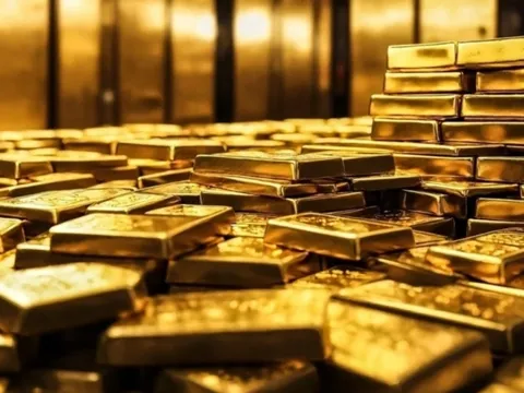 Giá vàng hôm nay (18/3): Vàng SJC mất đà, nhẫn trơn biến động trái chiều, nhà đầu tư nên làm gì lúc này?