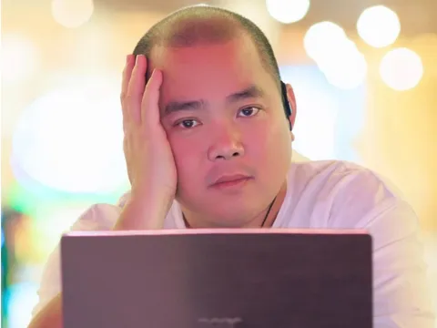 Từ hình ảnh hiền lành đến lộ clip tranh cãi với tài xế taxi gây xôn xao: Điều gì xảy ra với nhạc sĩ Minh Khang?