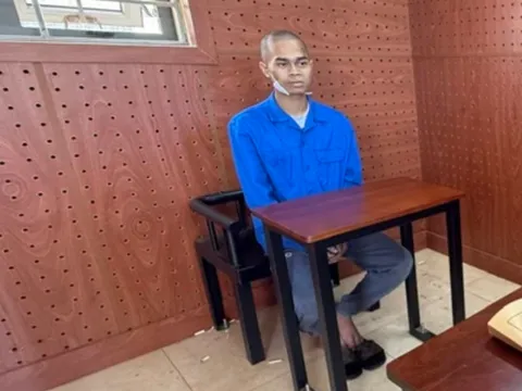 Khởi tố thanh niên 22 tuổi cùng bạn gái nhí đi ăn nhậu, xem phim rồi "làm chuyện xấu"