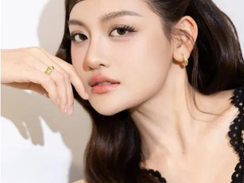 Từ “người thứ ba” trên phim đến biến cố 20 tỷ ngoài đời: Thùy Anh trải lòng về những sóng gió