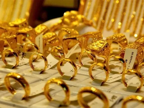 Giá vàng chiều 19/3: Vàng miếng, vàng nhẫn mất giá, vàng thế giới xuống đáy, cảnh báo từ chuyên gia