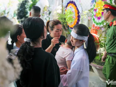 Chiến sĩ công an hy sinh khi truy bắt “cát tặc”: Bé 8 tháng tuổi mất cha, gia đình khóc nghẹn trong căn nhà cấp 4 chưa hoàn thiện