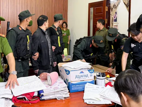 Phú Thọ mở đợt truy quét tội phạm xã hội đen "núp bóng" doanh nghiệp, hàng loạt giám đốc bị "lột mặt nạ", tra tay vào còng