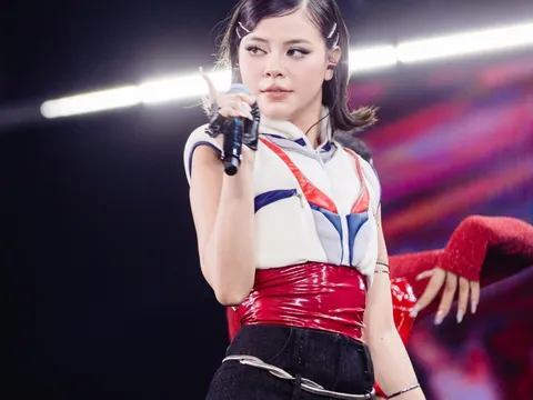 Chủ nhân ca khúc Việt đang viral khắp toàn cầu là ai?