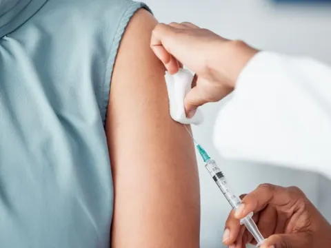 Dự thảo mới của Bộ Y tế: Nhà nước sẽ chi trả bồi thường nếu tiêm chủng bắt buộc xảy ra tai biến nghiêm trọng, cụ thể ra sao?