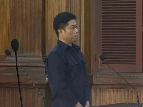 Chồng "hờ" xâm hại con gái riêng ngay trước mặt vợ, diễn biến vụ việc khiến ai cũng phẫn nộ