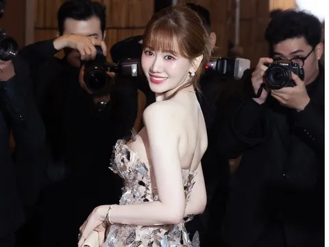 41 tuổi, nữ ca sĩ từng khuynh đảo Vpop vẫn trẻ đẹp như gái đôi mươi, được đại gia nghìn tỷ Việt mê mẩn