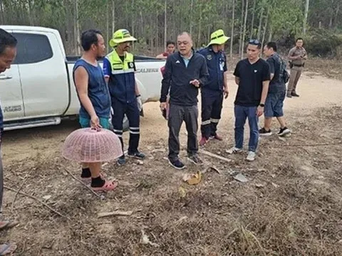 Vụ hai gã lạ mặt khiêng người phụ nữ bất tỉnh lên núi rồi biến mất: Hé lộ bầu không khí "lạ" tại hiện trường tìm kiếm