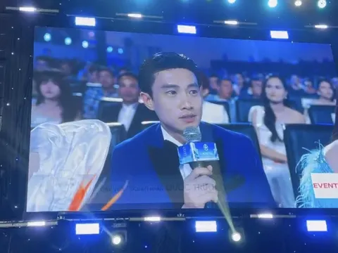 Bị soi cận cảnh làn da kém mịn màng, Quốc Trường phản ứng bất ngờ