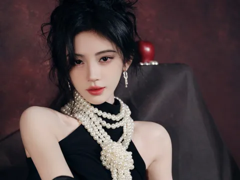 "Mỹ nhân 4.000 năm" lật kèo ngoạn mục: Minh oan trước tin trốn thuế gây chấn động Cbiz chỉ sau 1 đêm