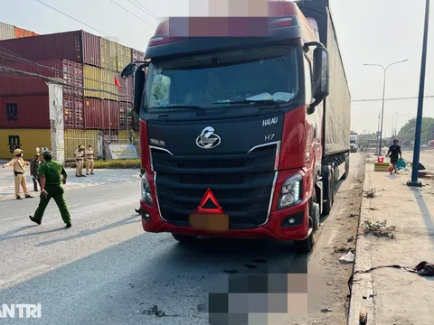 Nhặt ve chai trên đường, bà cụ gặp nạn thương tâm trước đầu xe tải, hiện trường ám ảnh người đi đường