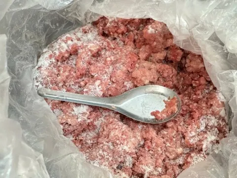 Thịt lợn nghi nhiễm dịch tả châu Phi xuất hiện tại trường mầm non: UBND tỉnh Thái Nguyên yêu cầu làm rõ