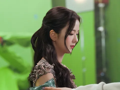 Jisoo (BLACKPINK) gây choáng khi liên tiếp "chốt đơn" nhà sang trị giá nửa nghìn tỷ