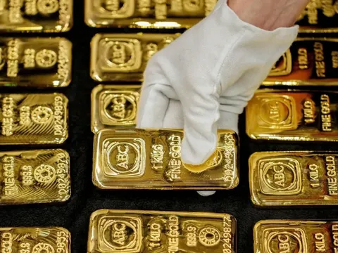 Giá vàng chiều ngày 4/4: SJC lên 171,5 triệu/lượng, Mi Hồng dẫn đầu thị trường