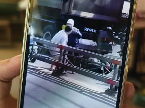 Khởi tố bị can đối với ông Nhan Dưỡng và Ngô Trường Lâm sau khi "đấu võ" vì tiếng còi xe