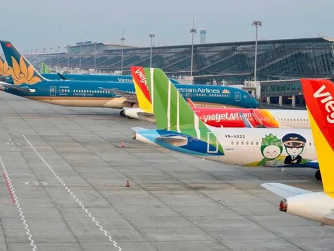 Bộ Xây dựng tính phương án tăng giá trần vé máy bay nội địa, cụ thể mức phụ thu mỗi chặng bay sẽ là bao nhiêu tiền?